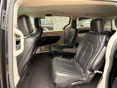 2017 Chrysler Pacifica Touring L Plus