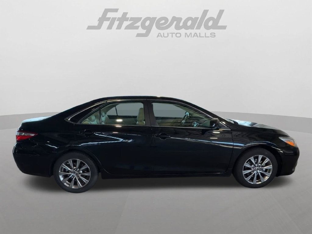 2016 Toyota Camry XLE