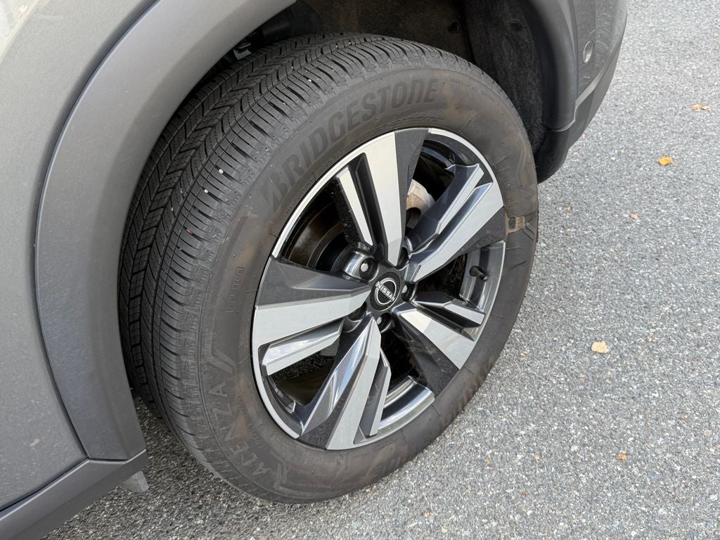 2026 Nissan Rogue SL