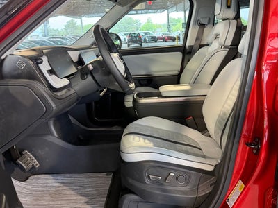 2023 Rivian R1S Adventure