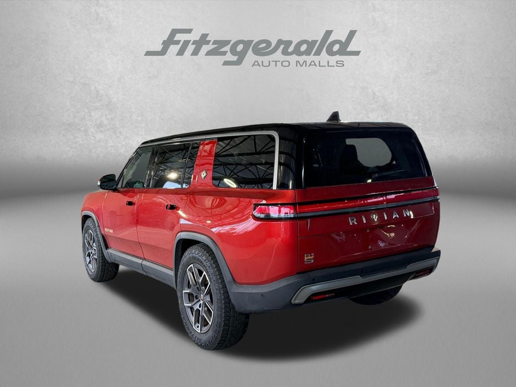 2023 Rivian R1S Adventure