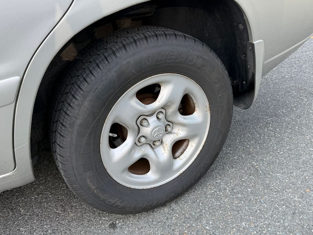 2005 Toyota Highlander Base