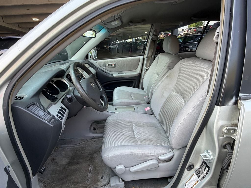 2005 Toyota Highlander Base