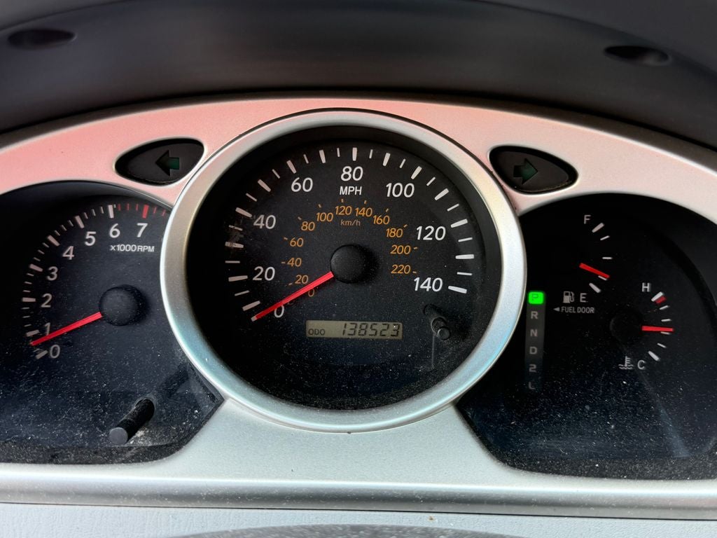2005 Toyota Highlander Base