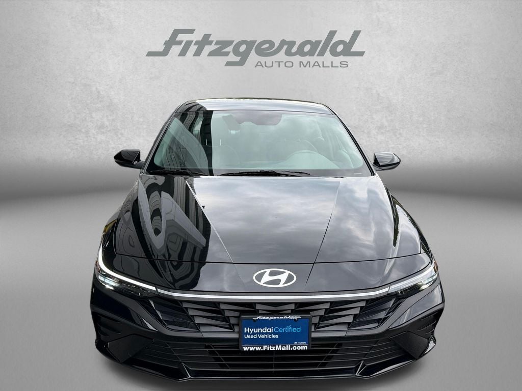 2025 Hyundai Elantra SE