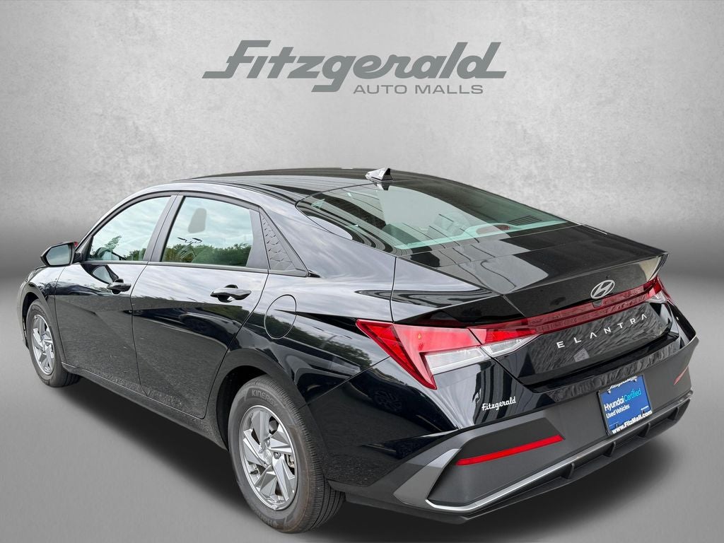 2025 Hyundai Elantra SE