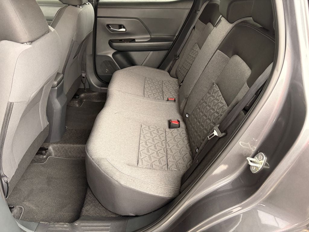 2025 Nissan Kicks MPV SV