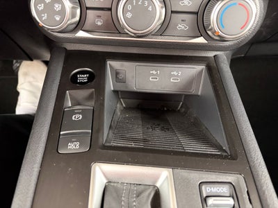2025 Nissan Kicks MPV SV