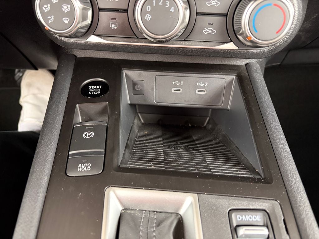 2025 Nissan Kicks MPV SV