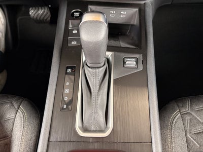 2025 Nissan Kicks MPV SV