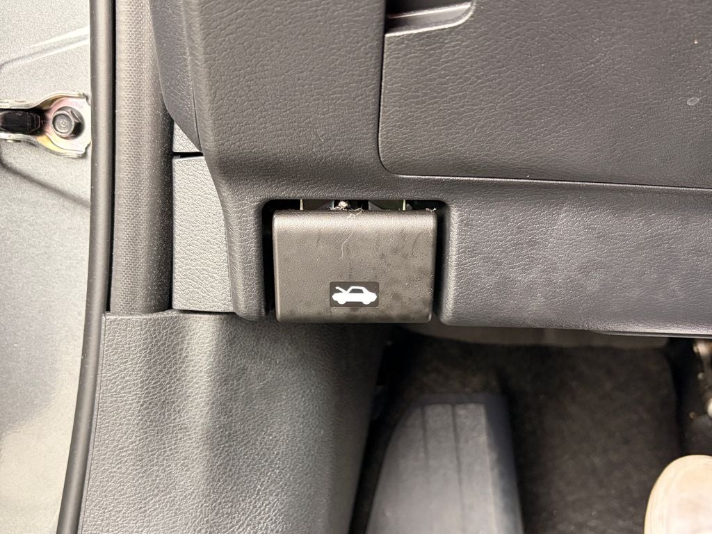 2025 Nissan Kicks MPV SV