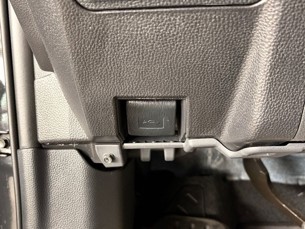 2025 Toyota TACOMA SR SR