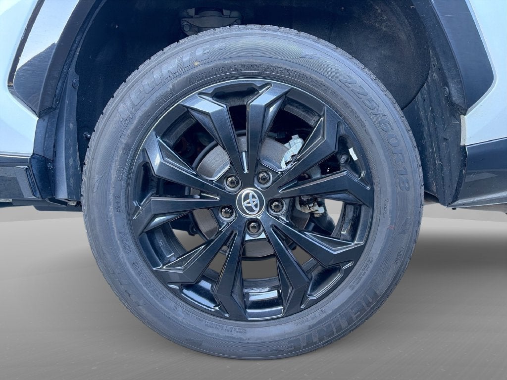 2024 Toyota RAV4 Hybrid SE