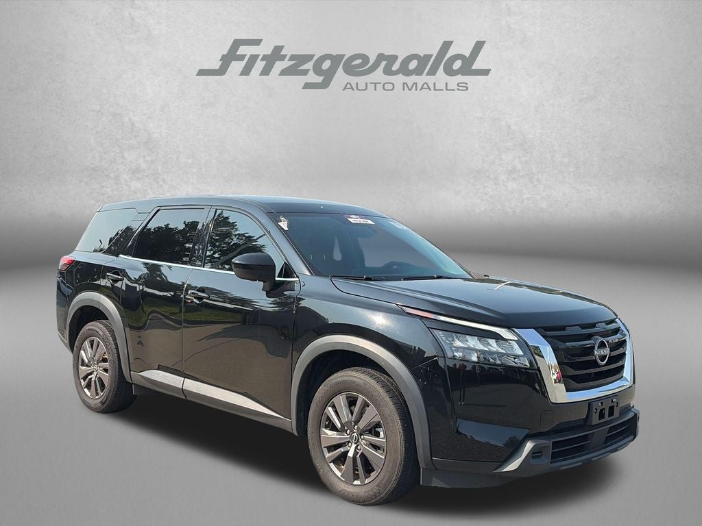 2023 Nissan Pathfinder S