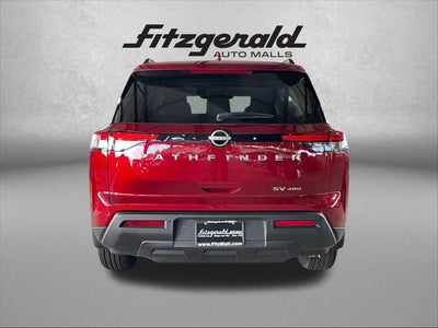 2024 Nissan Pathfinder SV