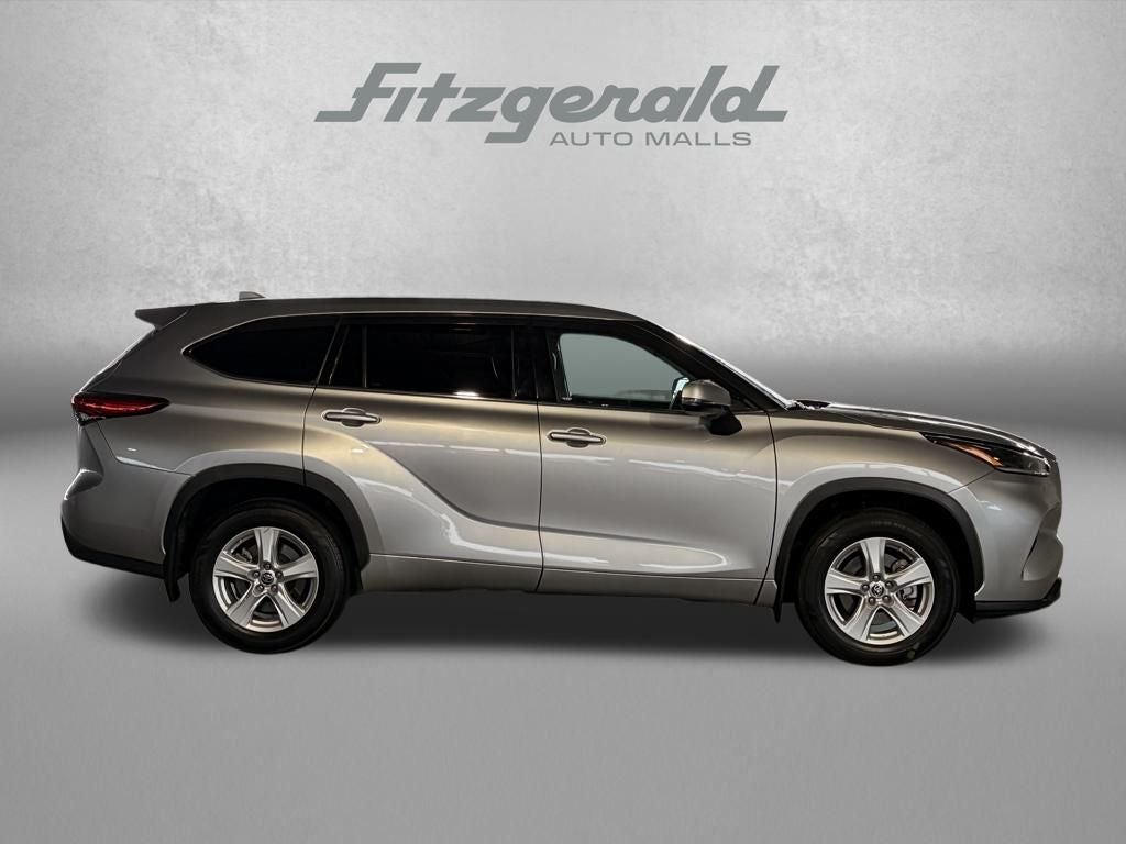 2021 Toyota HIGHLANDER LE