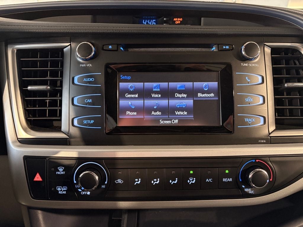 2019 Toyota HIGHLANDER LE