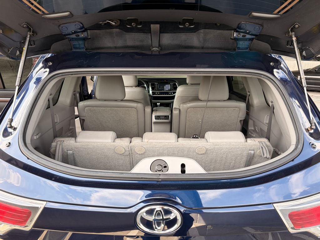 2016 Toyota Highlander Limited Platinum V6