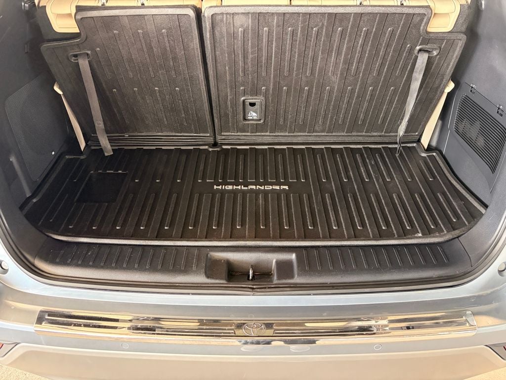 2020 Toyota HIGHLANDER Platinum