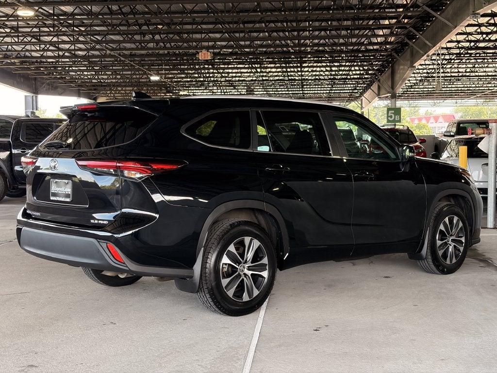 2025 Toyota Highlander XLE