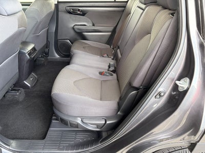 2025 Toyota Highlander LE
