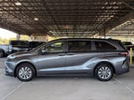 2025 Toyota Sienna LE 8 Passenger