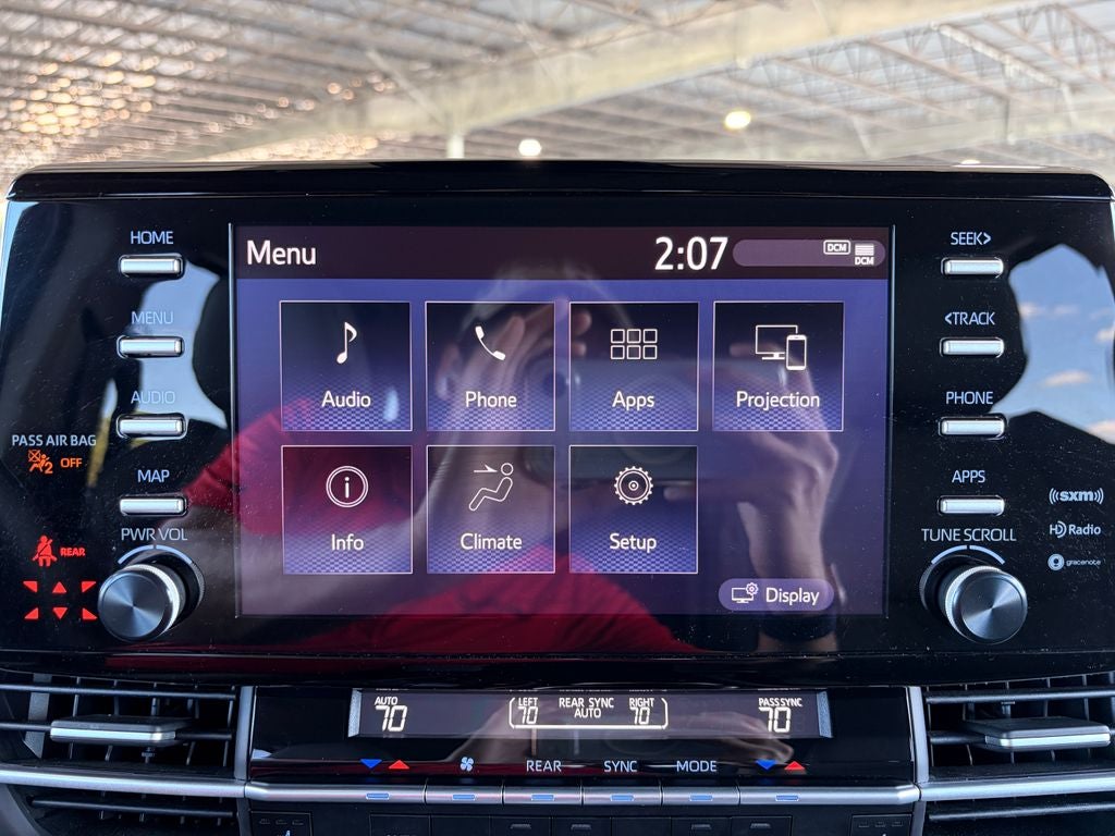 2024 Toyota Sienna XLE 8 Passenger