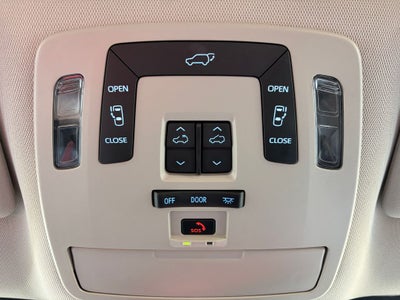 2024 Toyota Sienna XLE 8 Passenger