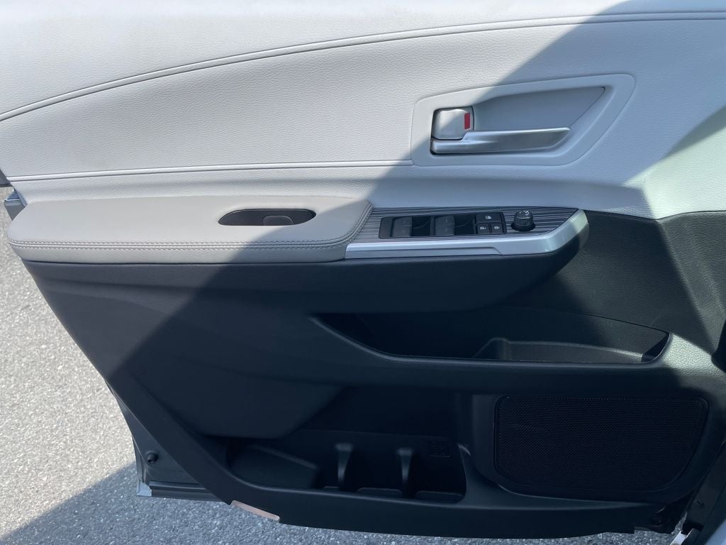 2026 Toyota Sienna XLE 7 Passenger