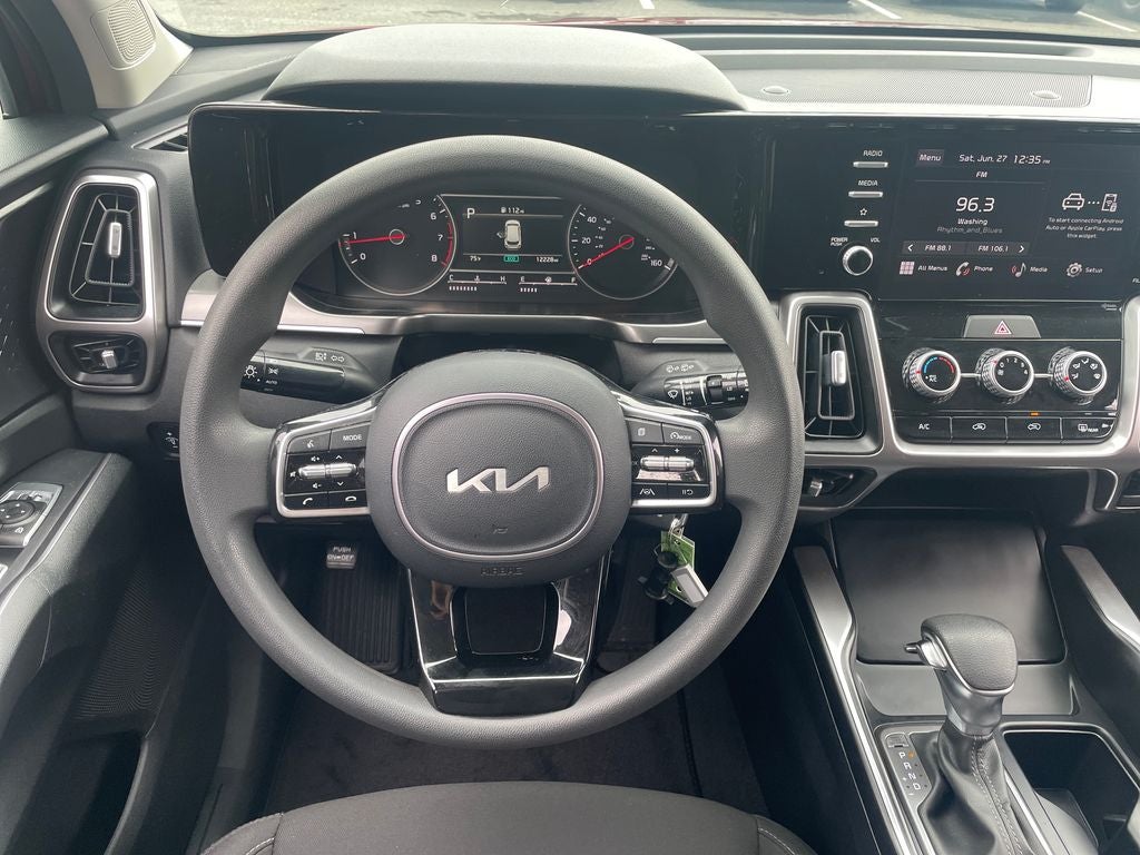 2023 Kia Sorento LX