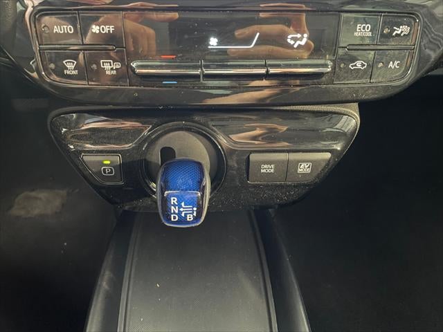 2021 Toyota Prius LE