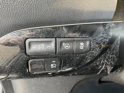 2021 Toyota Prius LE