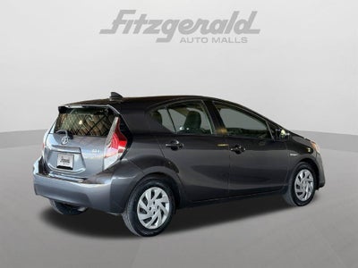 2015 Toyota PRIUS c Two