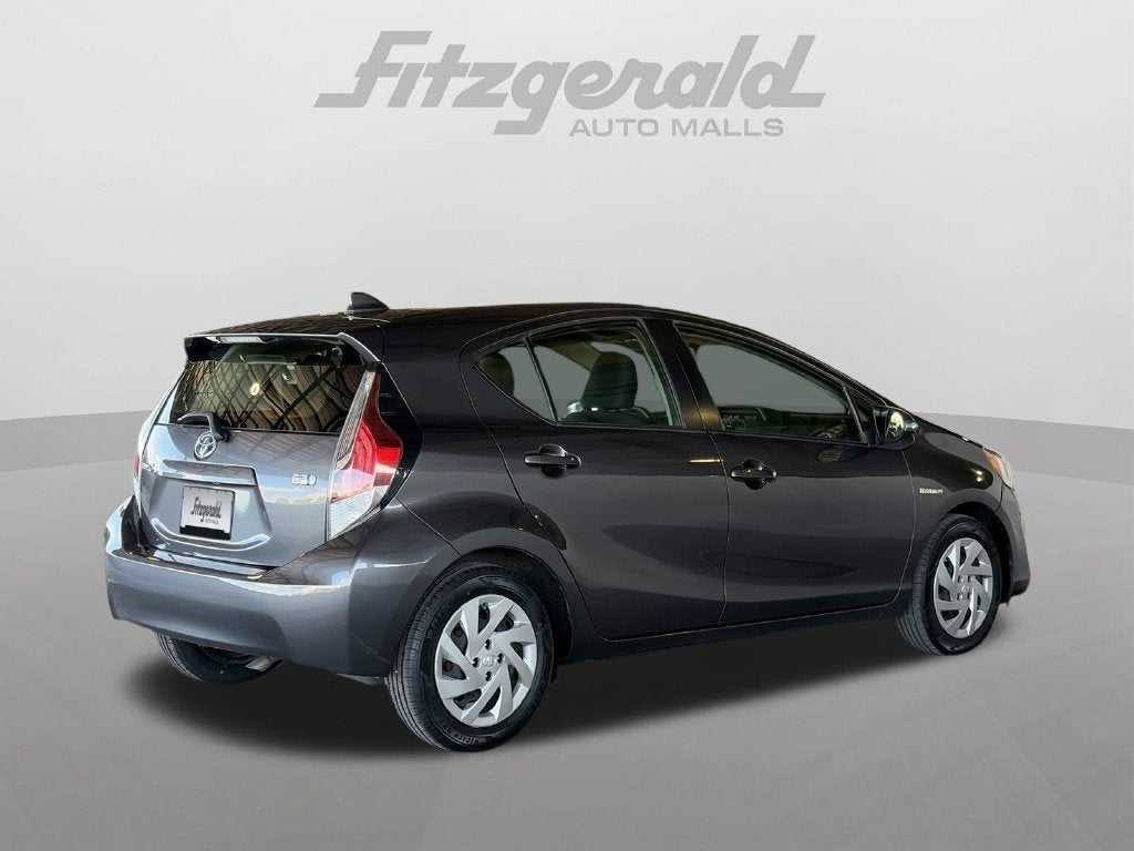 2015 Toyota PRIUS c Two