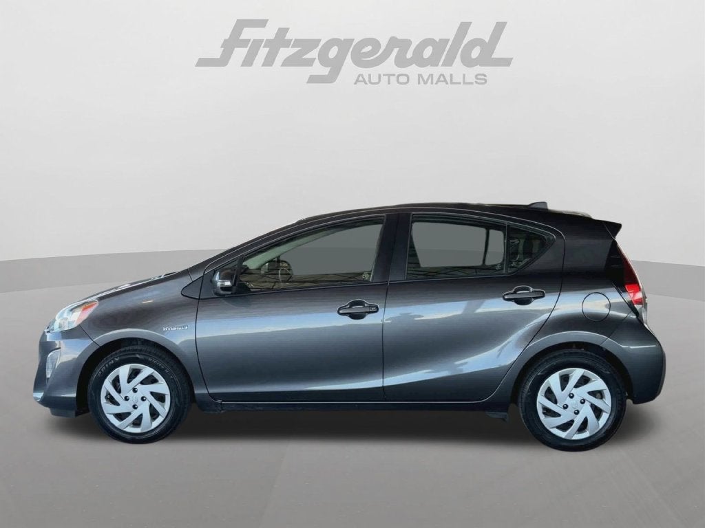 2015 Toyota PRIUS c Two