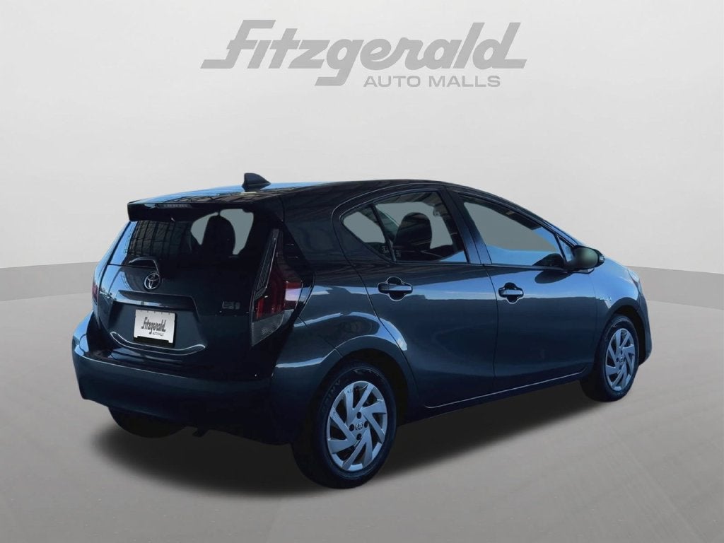 2015 Toyota PRIUS c Two
