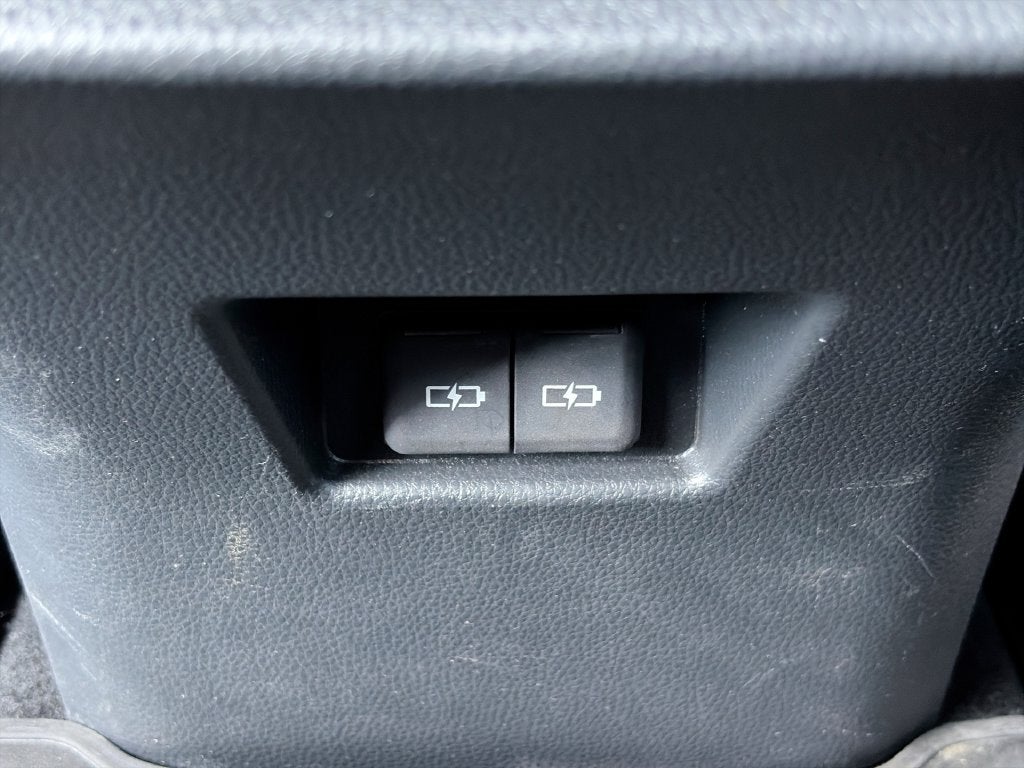 2024 Toyota Venza LE