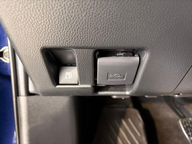 2024 Toyota Venza LE