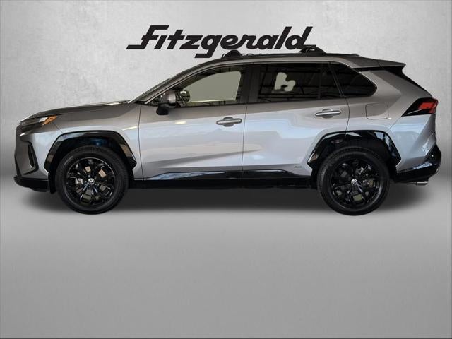 2022 Toyota RAV4 HYBRID SE