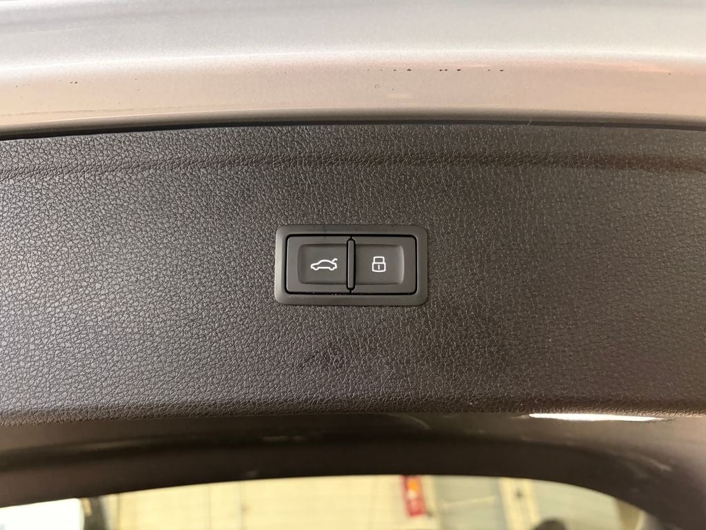 2020 Audi Q5 45 Premium Plus quattro