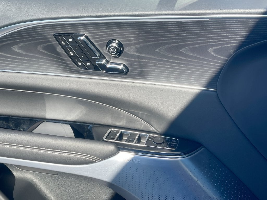 2025 Cadillac LYRIQ Luxury