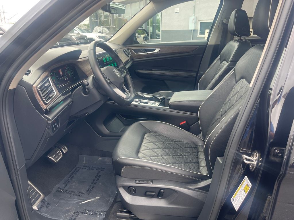 2025 Volkswagen Atlas 2.0T SEL Premium R-Line