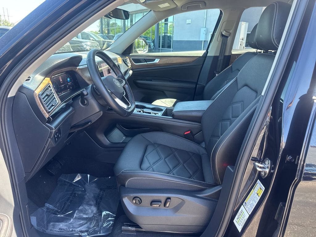 2025 Volkswagen Atlas 2.0T SE