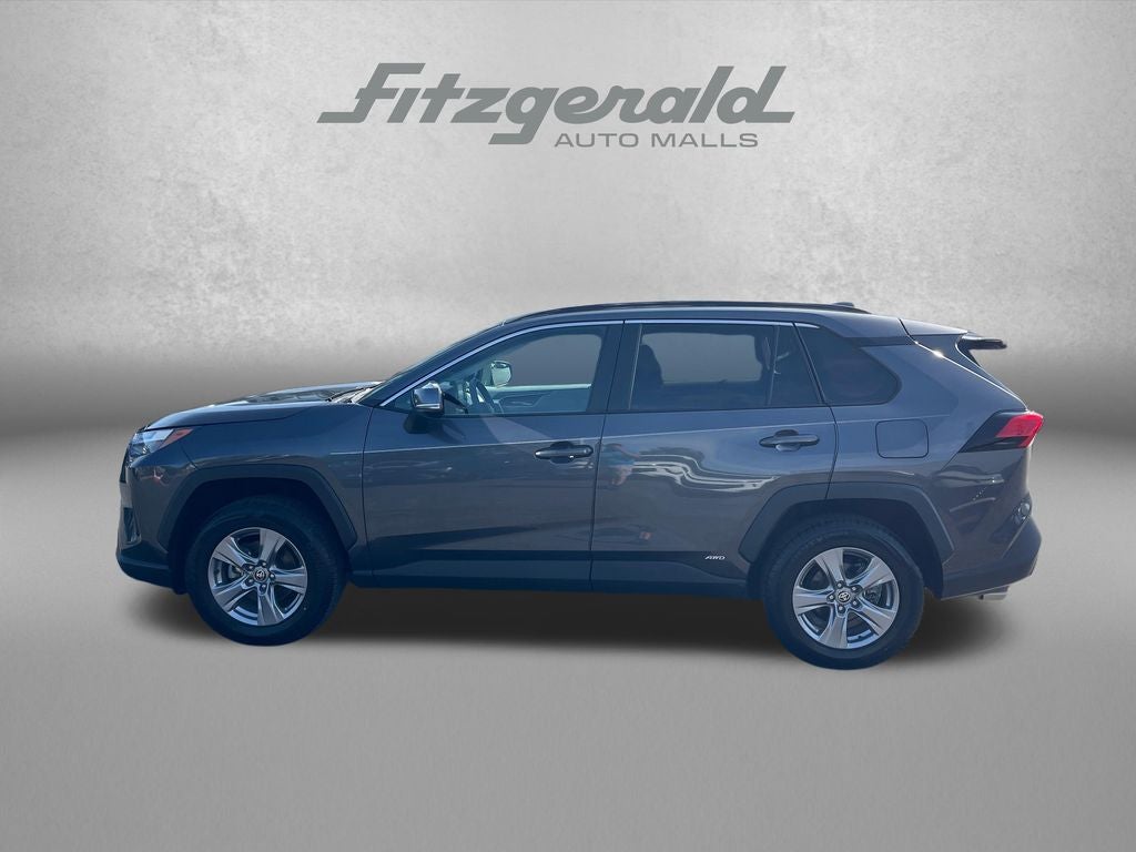 2022 Toyota RAV4 Hybrid XLE