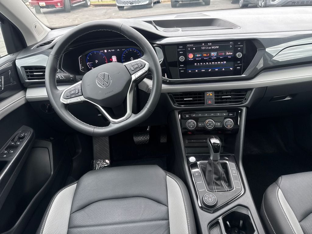 2024 Volkswagen Taos 1.5T SEL