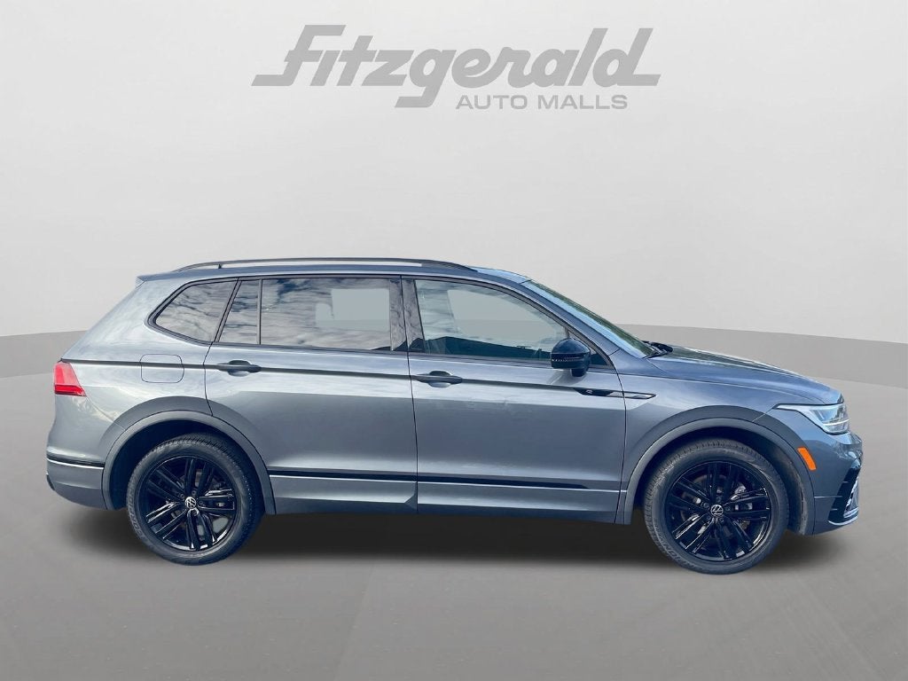 2022 Volkswagen Tiguan 2.0T SE R-Line Black
