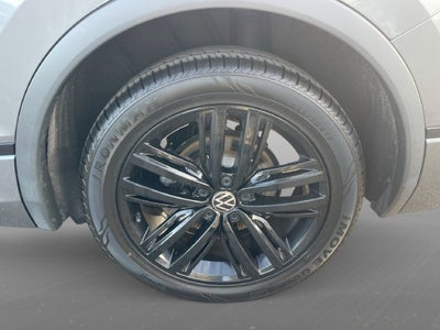 2022 Volkswagen Tiguan 2.0T SE R-Line Black