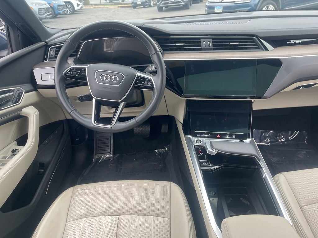 2024 Audi Q8 Sportback e-tron Premium Plus S line quattro