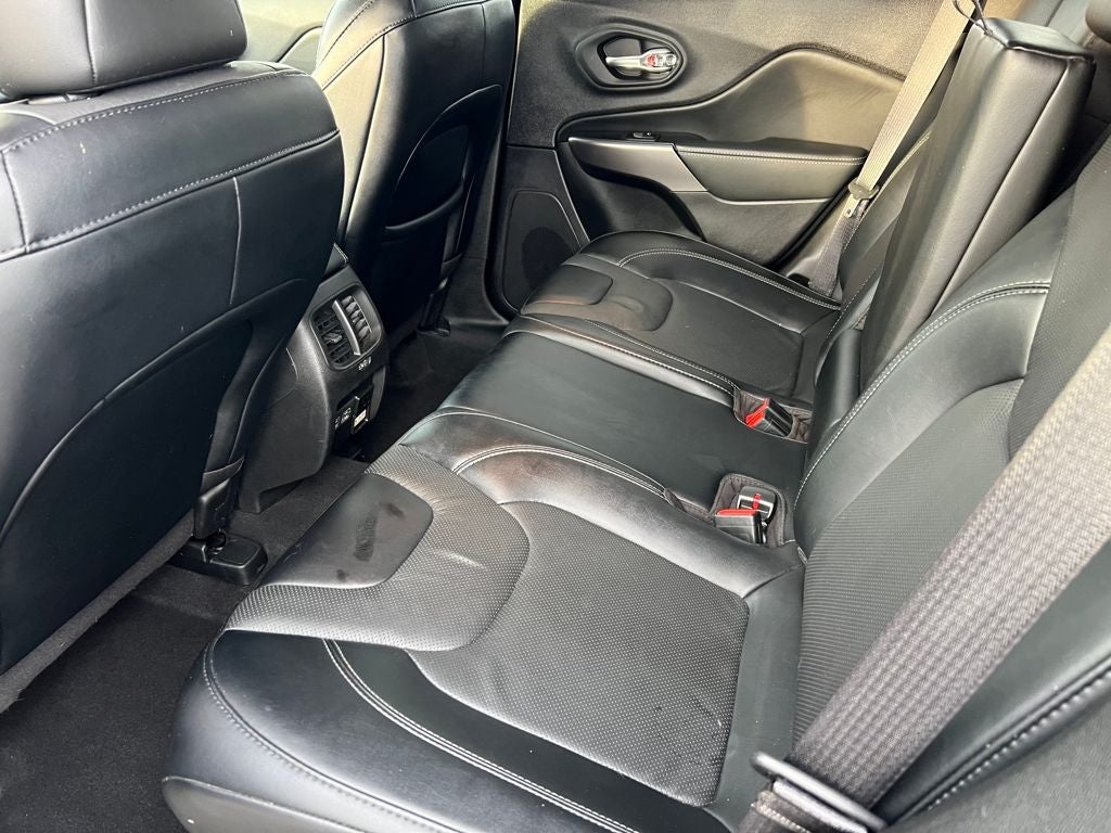 2022 Jeep Cherokee Latitude Lux