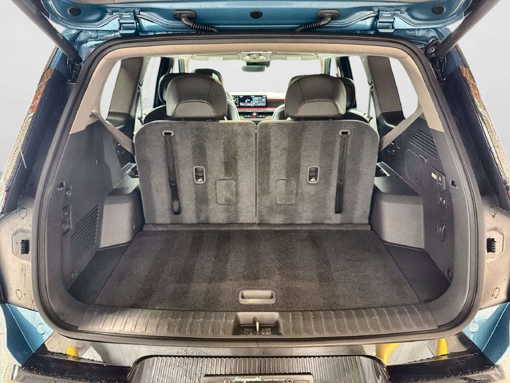 2024 Kia EV9 Land